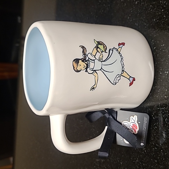 👠Rae Dunn Wizard of Oz Mug - Picture 3 of 5